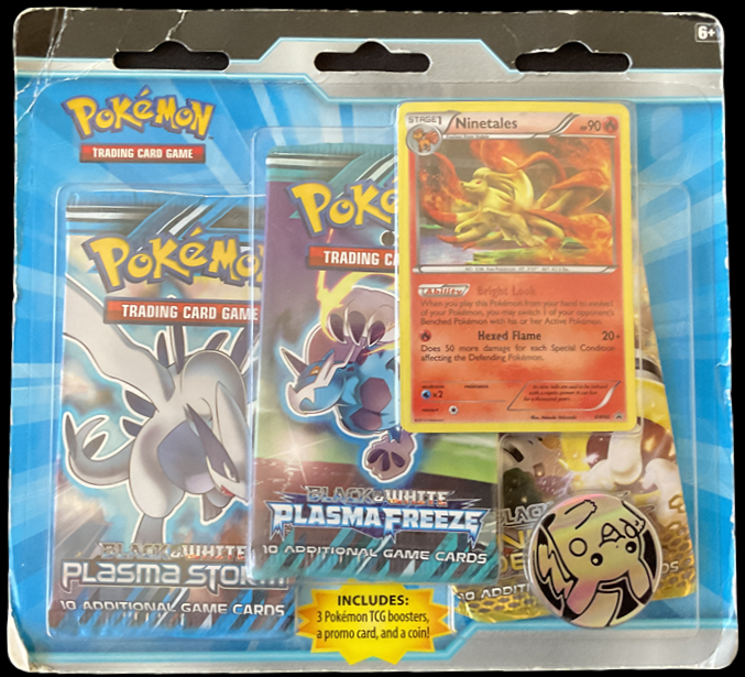 2012 POKEMON BLACK & WHITE BW TRIPLE BLISTER PACK + COIN SEALED *DAMAGED*